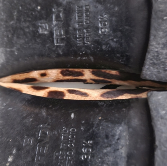 Authentic Fendi flat shoes in Leopard print - Picture 7 of 8